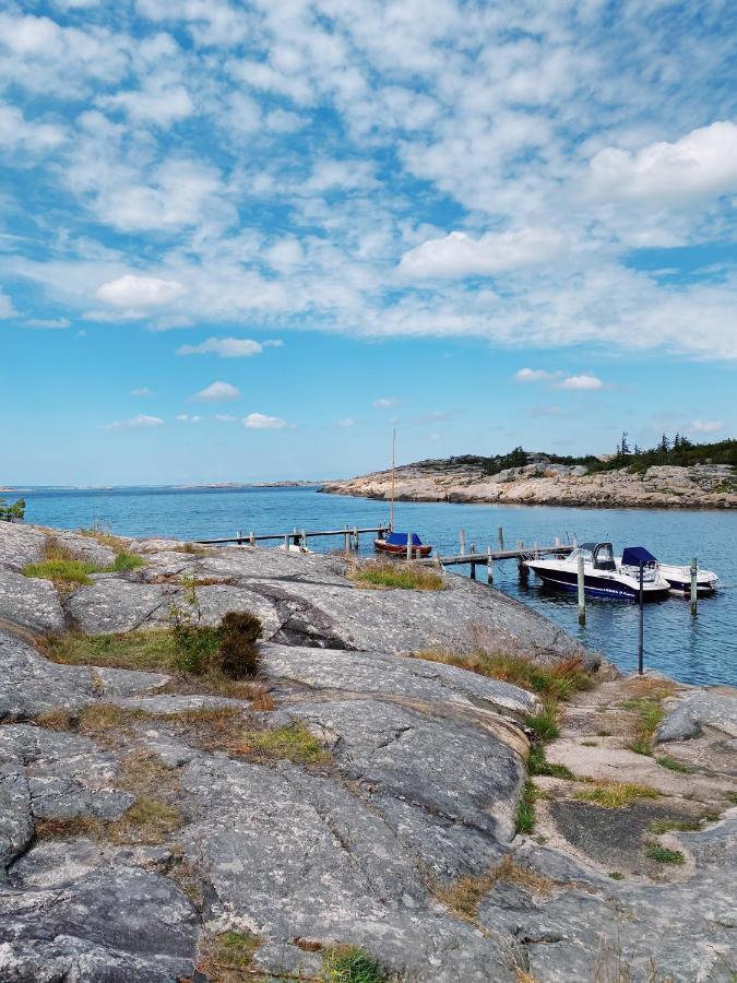 Guesthouse, Not Even A Minute Walk To The Ocean Kullavik Екстер'єр фото