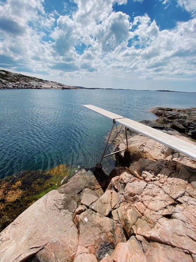 Guesthouse, Not Even A Minute Walk To The Ocean Kullavik Екстер'єр фото